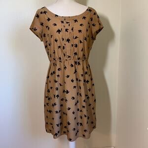 Old Navy dress with pin-pleats and cap sleeves women’s size M🍀
